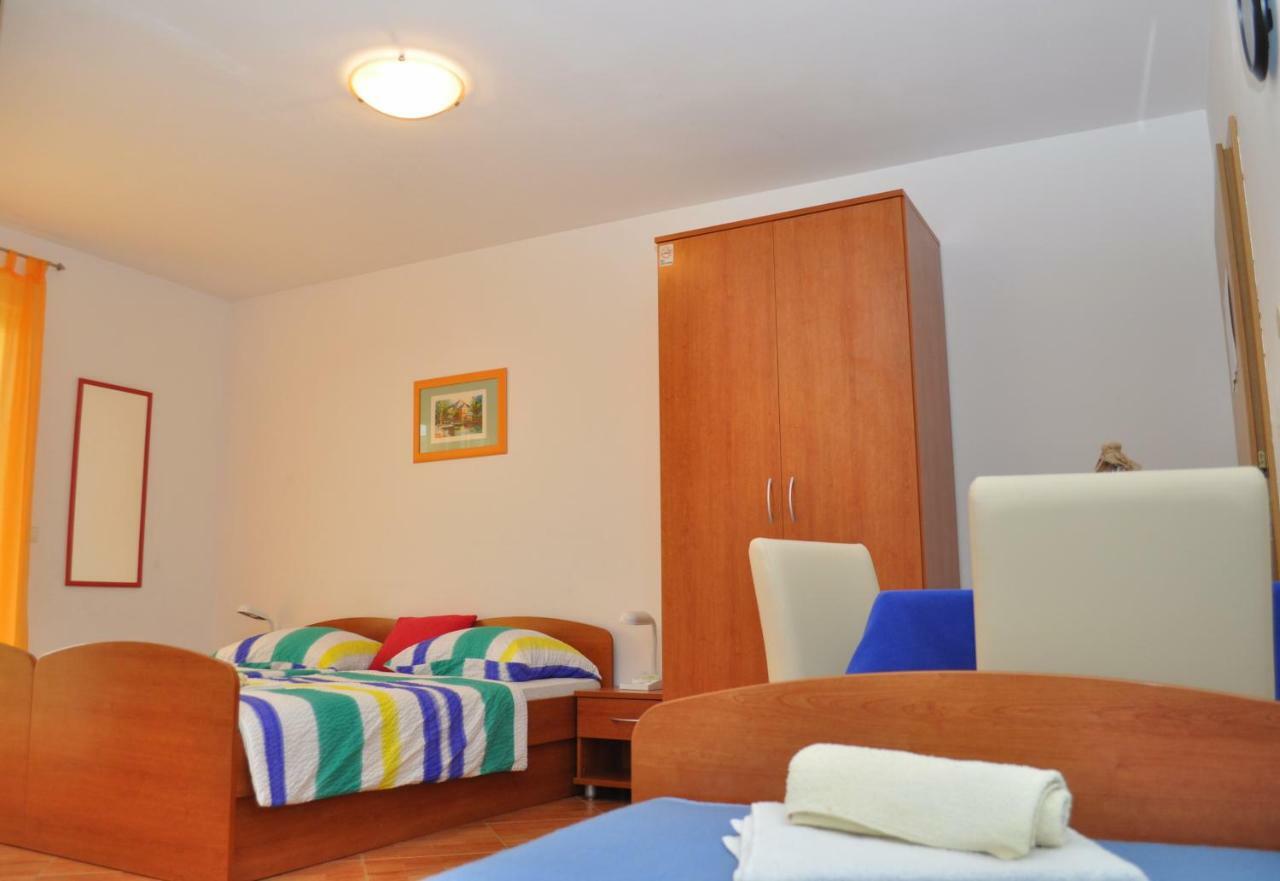 Apartments Ivica Makarska Exterior foto