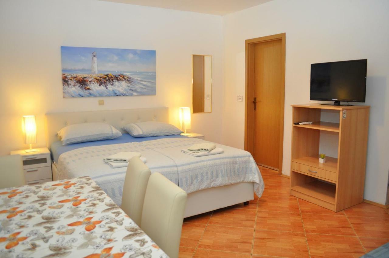 Apartments Ivica Makarska Exterior foto