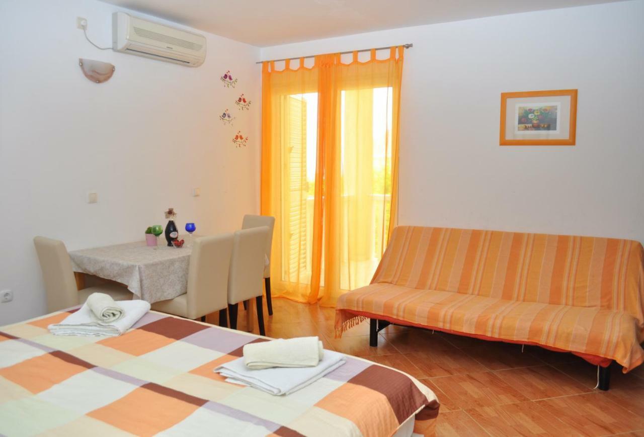 Apartments Ivica Makarska Exterior foto